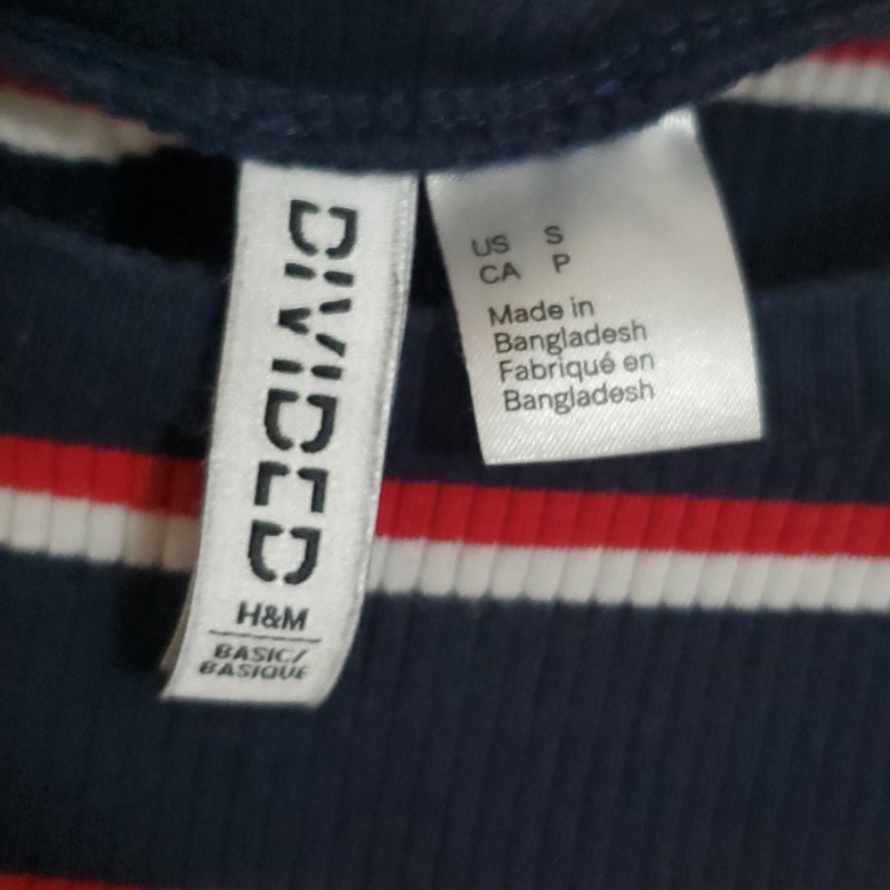 Divided Crop Tops - Picture 2 of 4